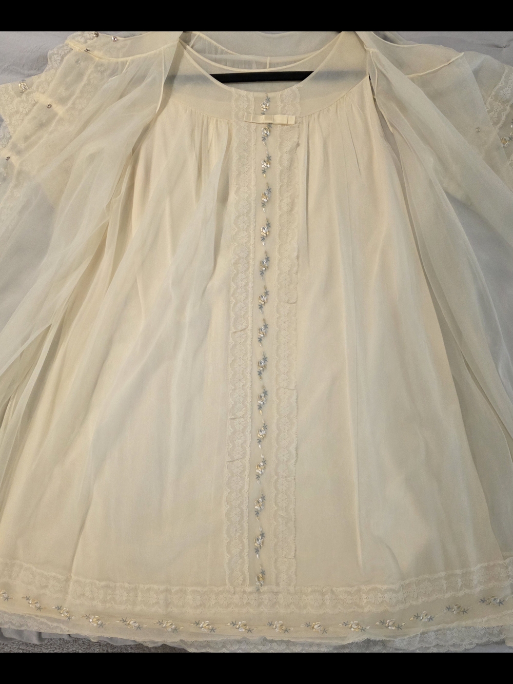 Vintage Peignoir Set By Shadowline Small Buttery Yellow. - Picture 4 of 10